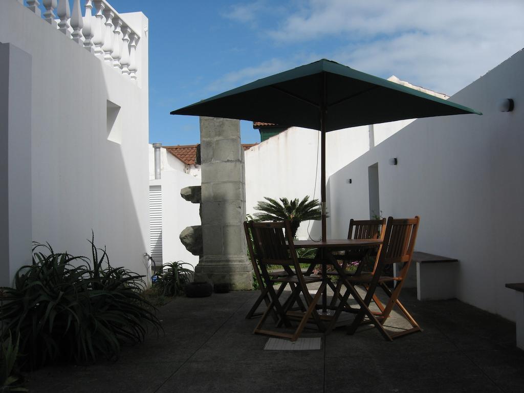 A Casa Do Lado Affittacamere Horta  Esterno foto